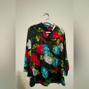Personal Style 100% Silk Floral Blouse Size 14 Petite Embellished Neck & Sleeves
